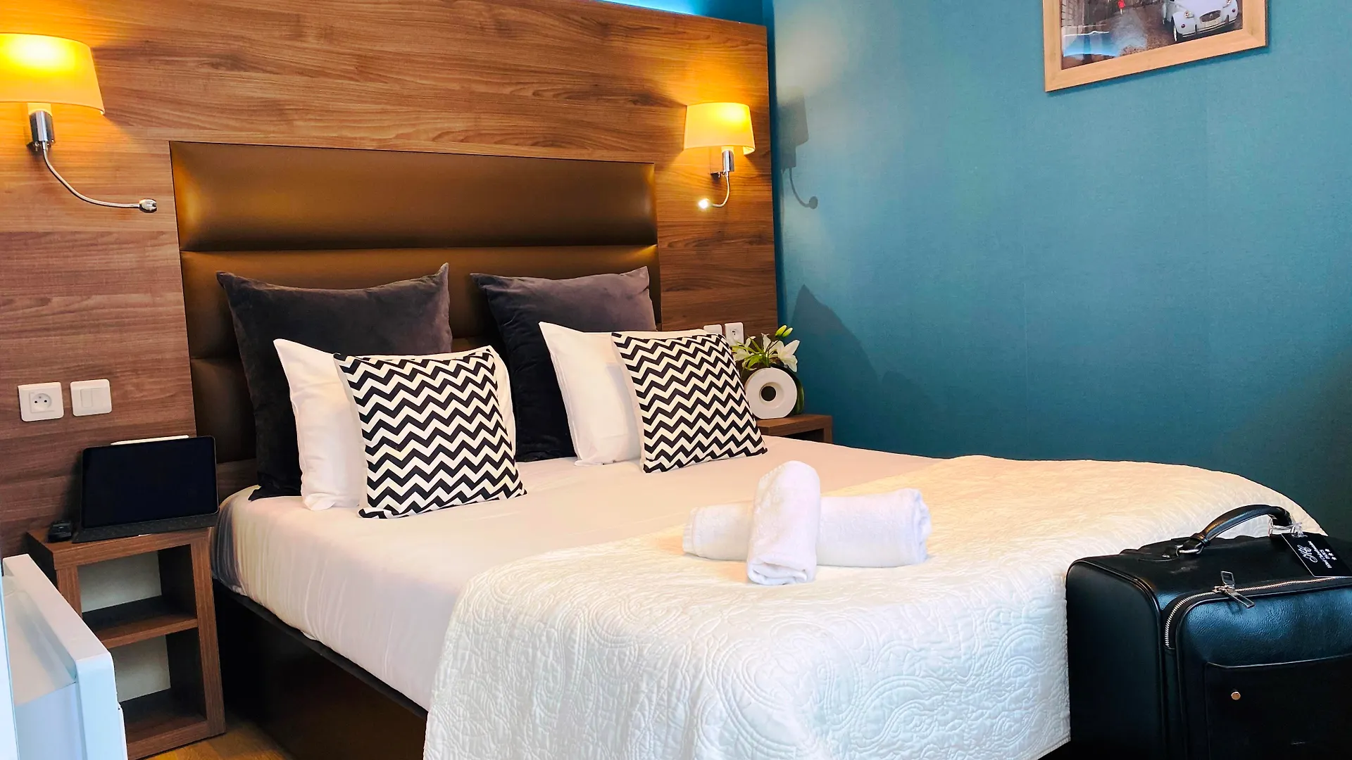 Hotel Hôtel Clairefontaine Paris